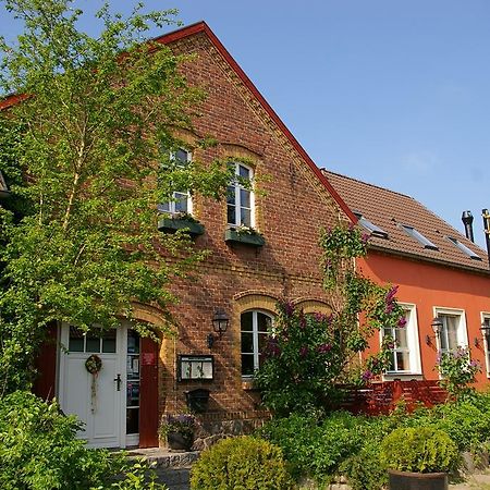 Hotel Landhaus Alte Schmiede Niemegk  Exterior foto