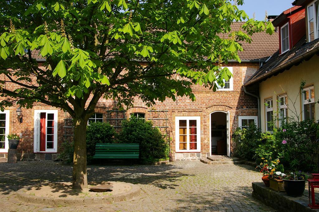 Hotel Landhaus Alte Schmiede Niemegk  Exterior foto